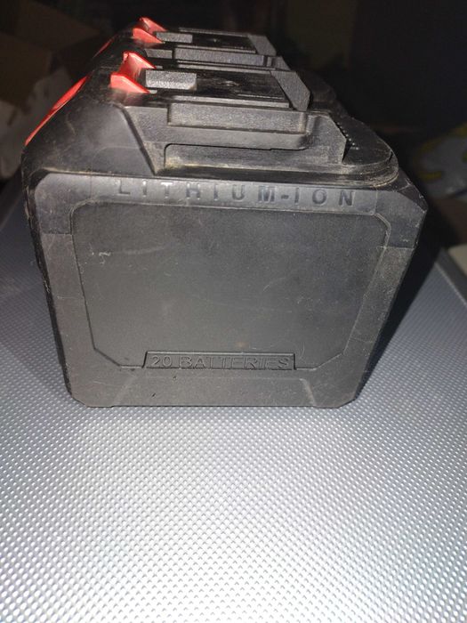 Продавам Батерии 20v 8Ah