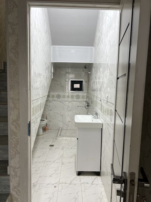 ID-524 Кибрай унгкоргон !! Продаётся 2х этажный коттедж 1.4 соток 5 ко