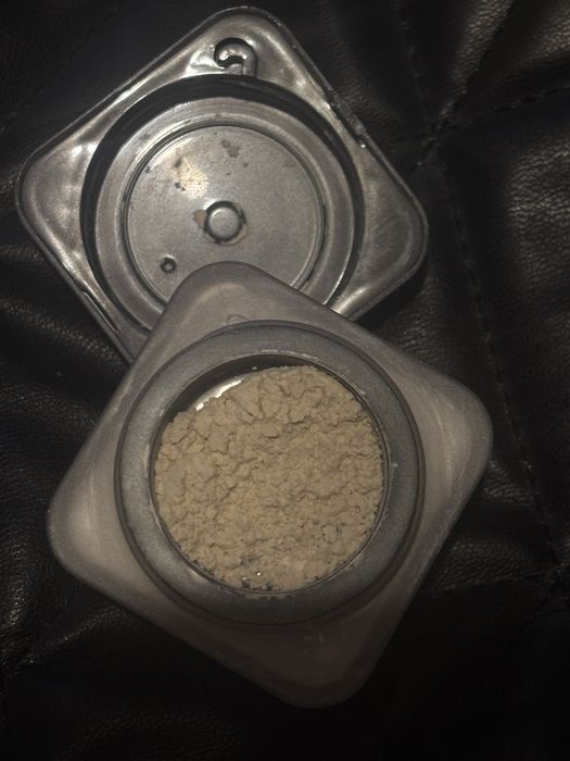 Pudra Huda Beauty