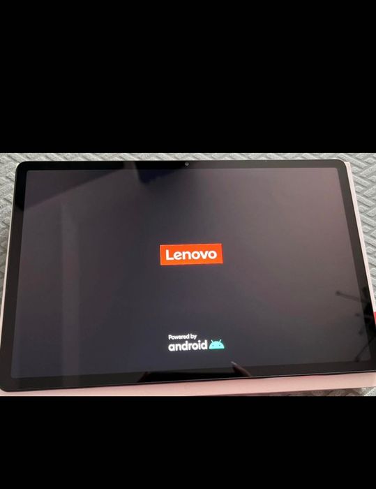 Tableta Lenovo P12
