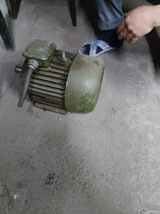 Продам двигатель