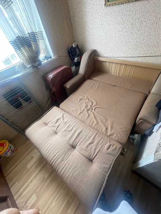 Диван (спални хам булади) сотилади