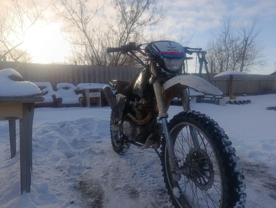 Продам мотоцикл 250куб