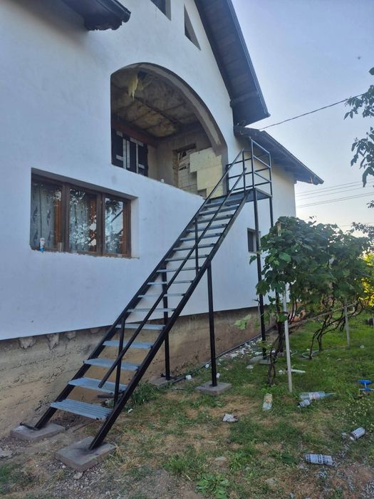 Scări metalice galvanizate