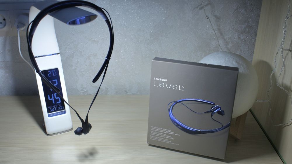 Наушники Samsung Level U