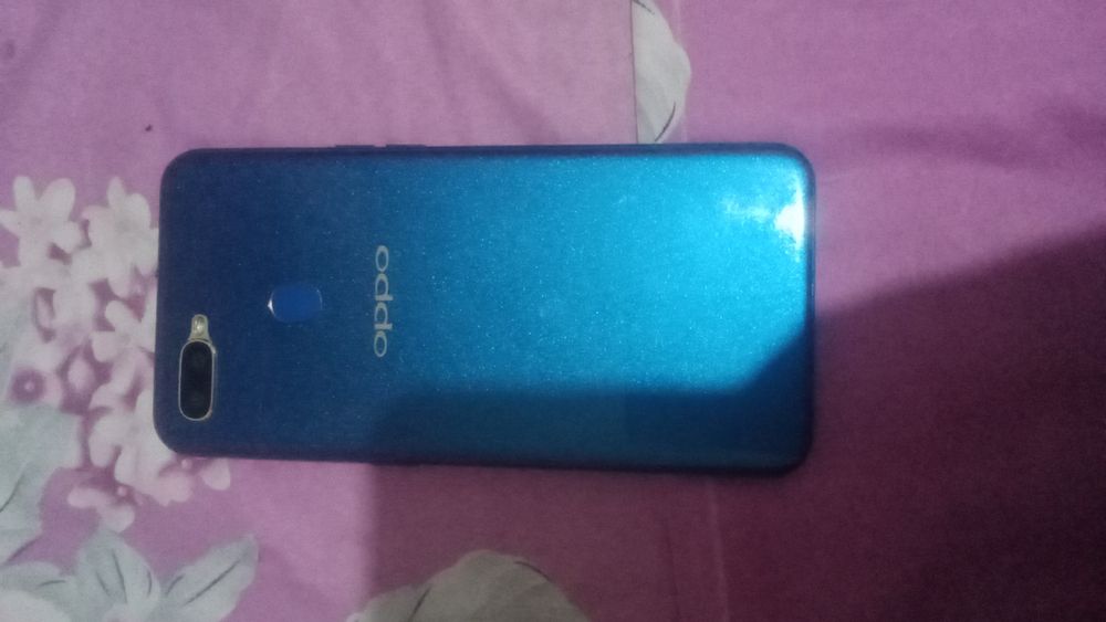 Телефон Оппо а5с