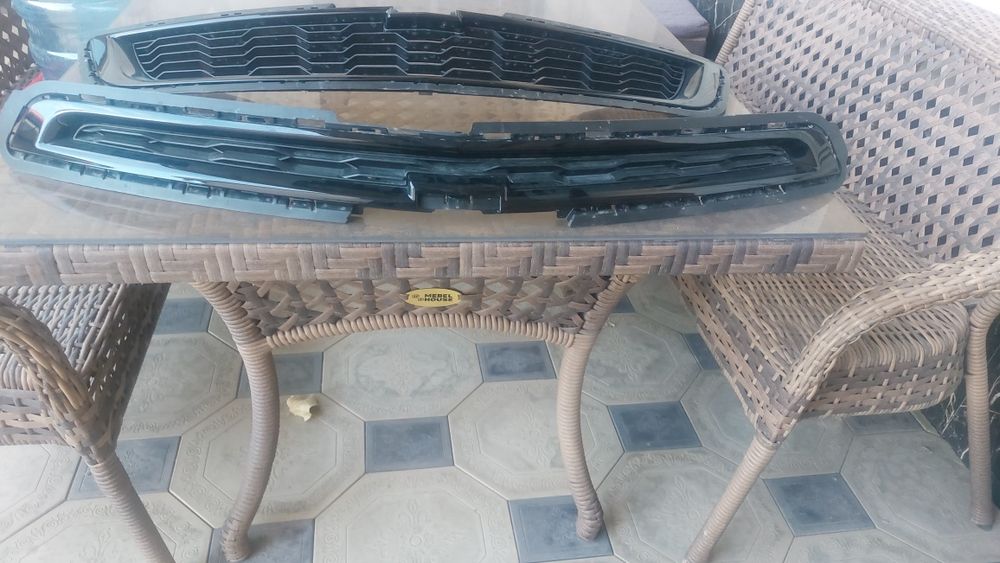 Продаётся решотка радиатока  на кобальт