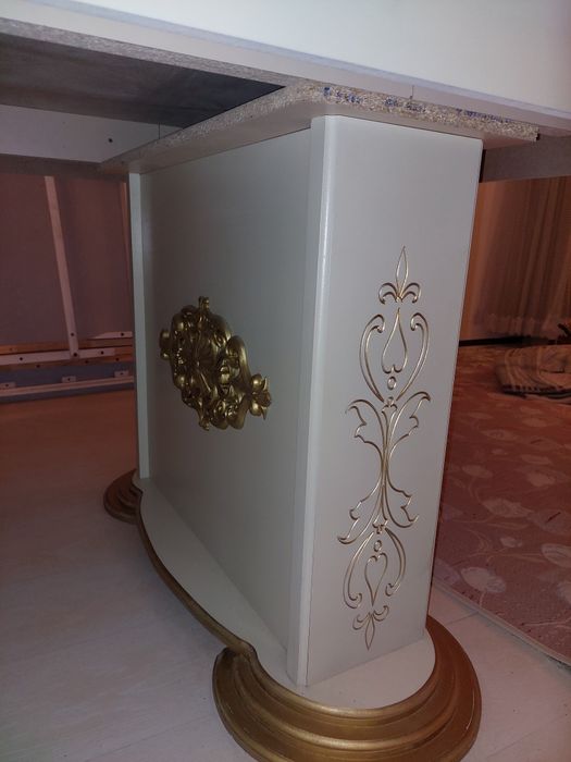 Гостинный стол новый