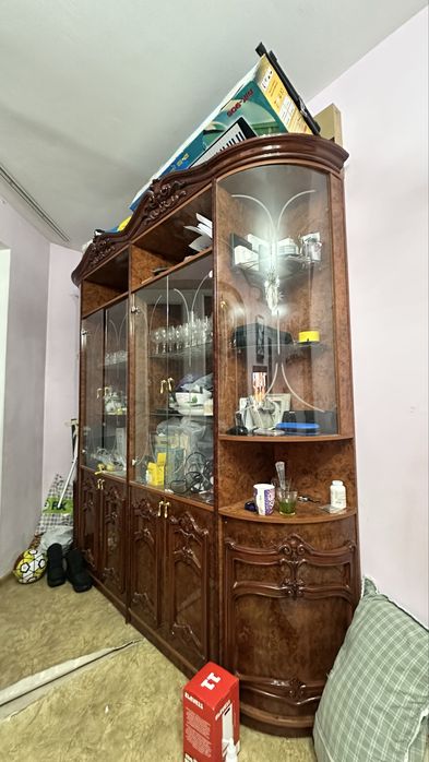 сервант для посуды и тумба