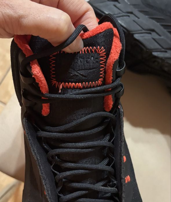 Продам кроссовки / ботинки Reebok р.45-46