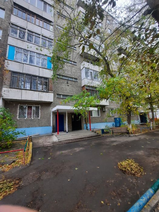 Продам 1 комнатную н/п 1000 мелочей