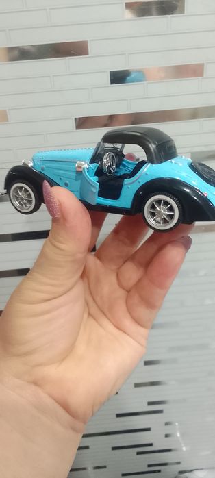 Машинки  железные