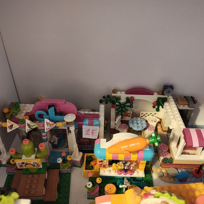 Lego Friends-mai multe seturi