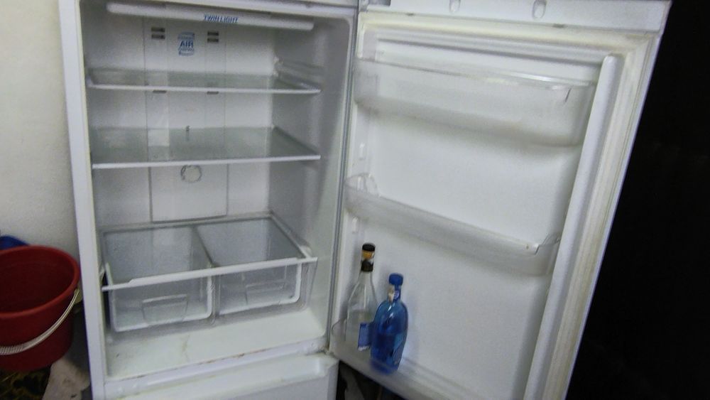 Продам холодильник