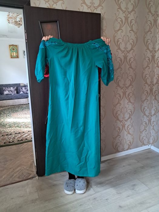 Вечерние платья, почти новые