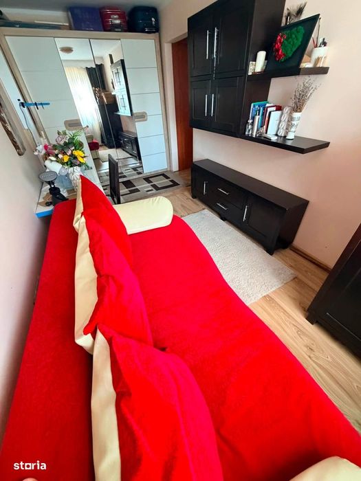 Apartament 3 camere + garaj , mobilat , zona Stadion