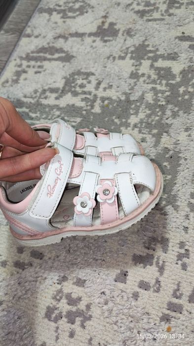 Сандали для девочки