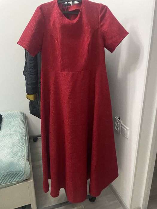 Продам платье…….