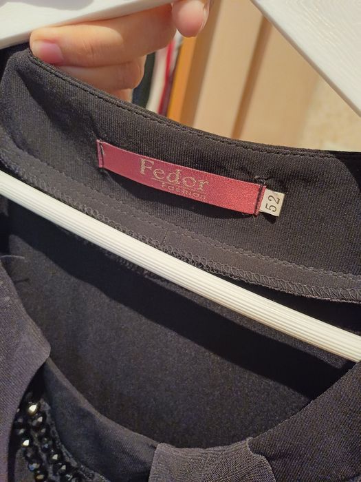 Продам пальто и платья