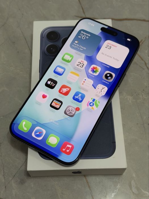 Iphone 17 pro max blue