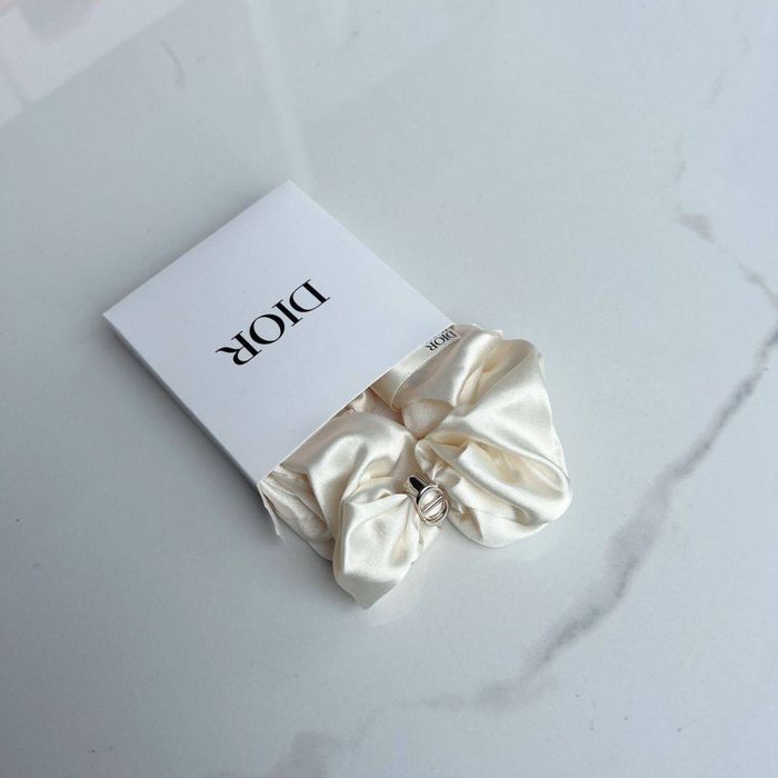 В наличии! Заколки