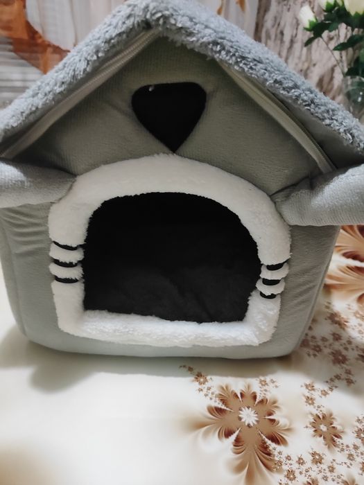Продаю домик для кошечки