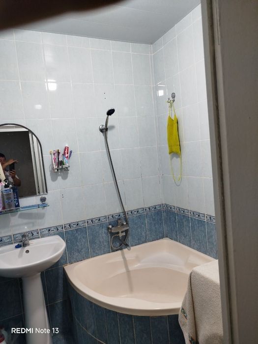 Uy sotiladi Yunusobod 19 kv 3 xonali