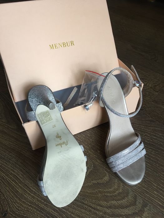 Удобни и класни сандали