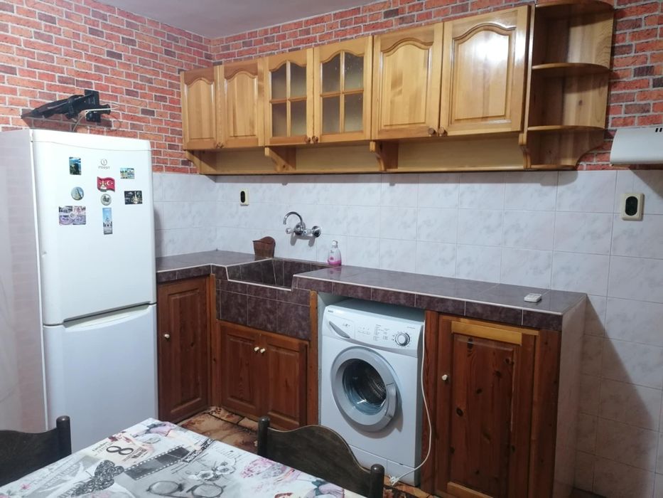 Дава се под наем Тристаен апартамент в Добрич, Балик - 80 кв.м за 178.5 € - Снимка #1