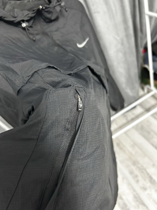 Geaca Nike anti vant noua fara eticheta / marimea M