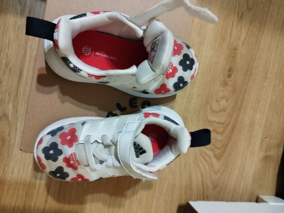 Детски обувки и сандали