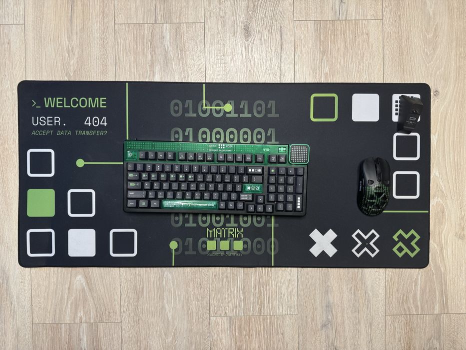 Set complet gaming QWERTY  tastatura QK100+ Mouse QKM1 + Deskmat [cu cutiile originale]