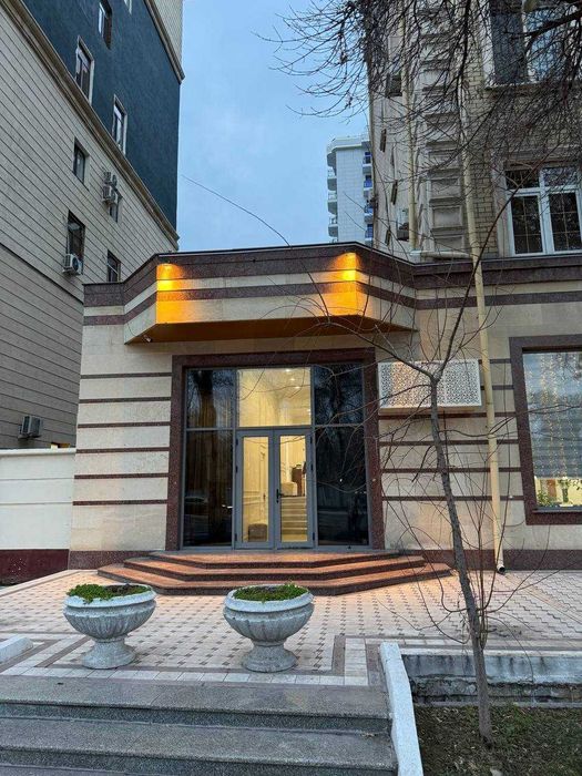 Продаётся офис напротив Посольство Россия, 100м2