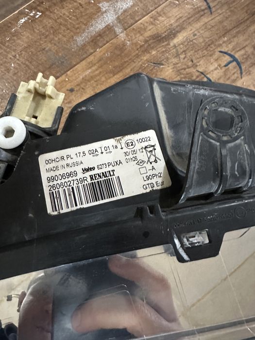Фара Рено Логан оригинал левая
