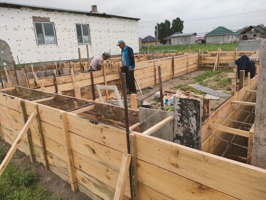 Продам участок с фундаментом