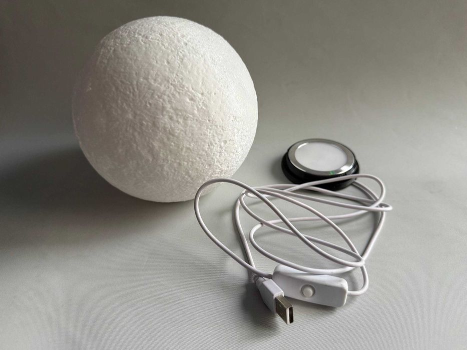 Светильник «Луна», usb