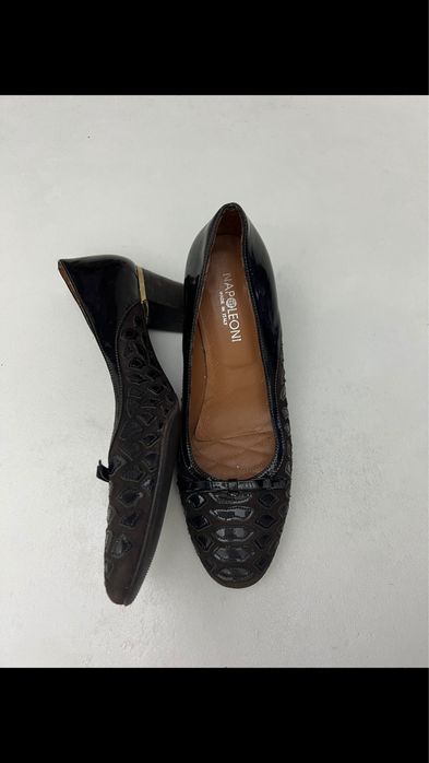 Vand pantofi piele maturala