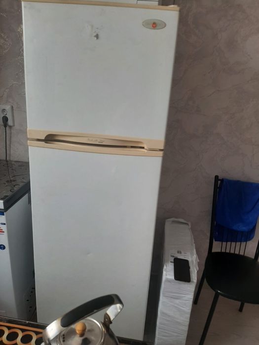 Продам холодильник