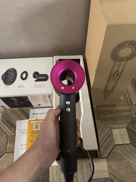 Dyson supersonic