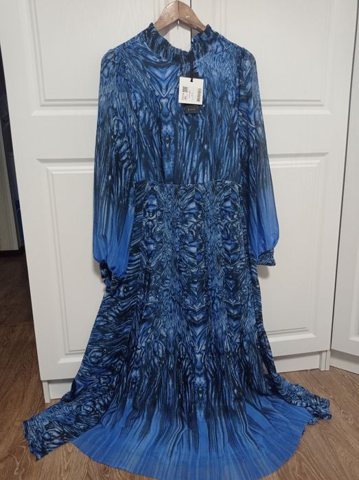 Продаю красивое платье