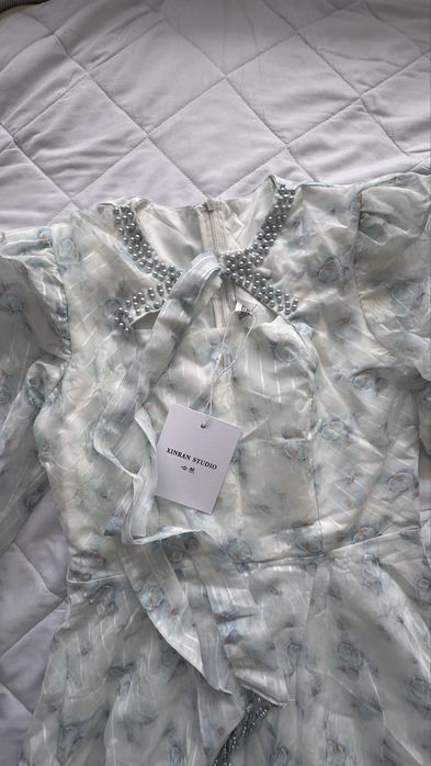 Продам новое платье