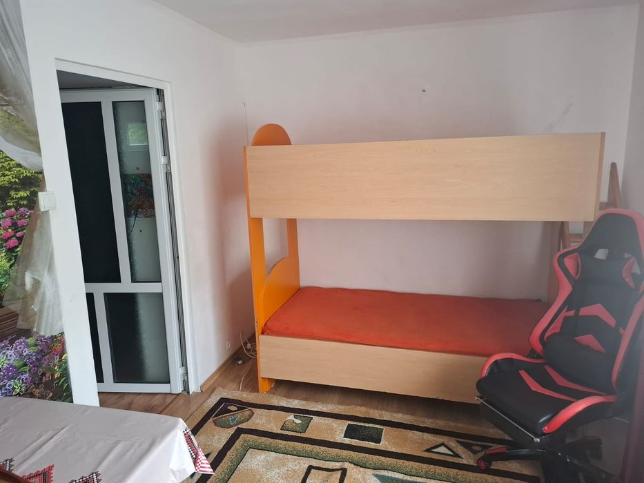 Apartament semicentral 3 camere de inchiriat