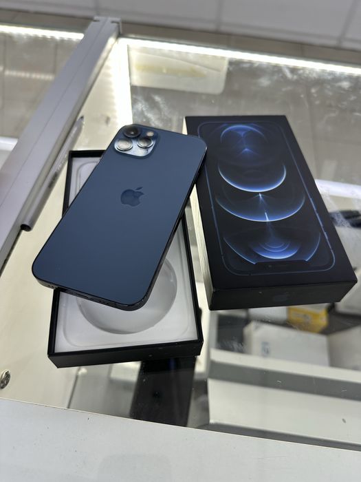 Айфон 12 про.  Без ремонт