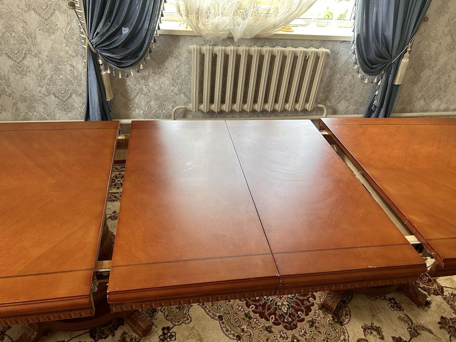 Стол и стулья в комплекте Малайзия