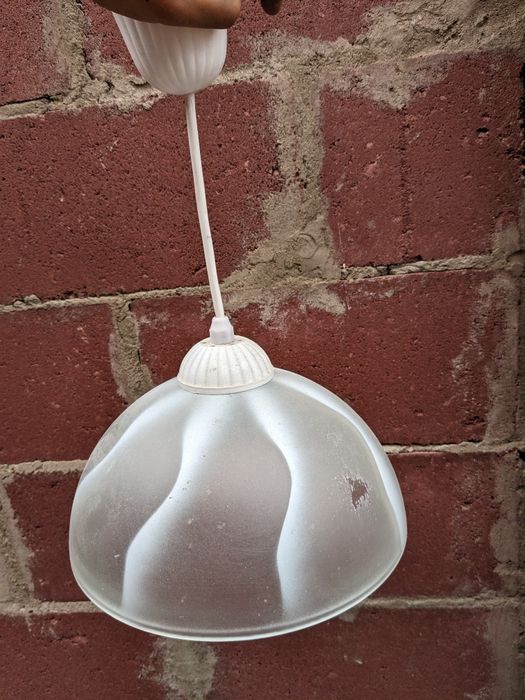 Продам люстры бу