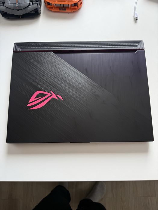 Laptop Gaming Asus Rog G512LV