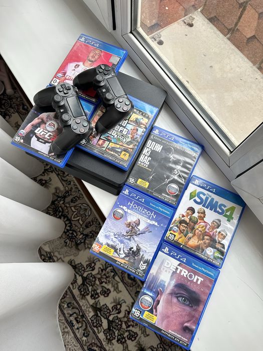 PlayStation 4 Slim 1TB +7Диск