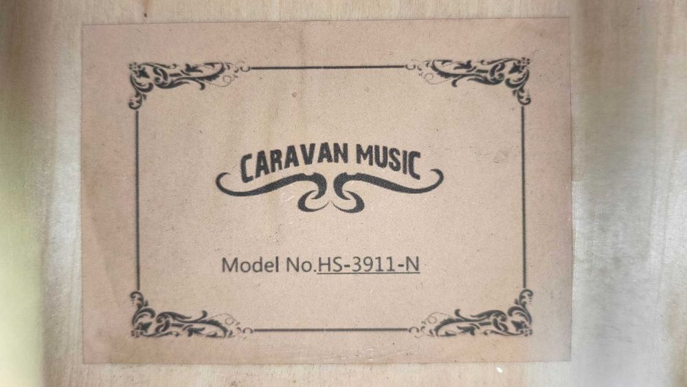 Акустическая гитара Caravan Music