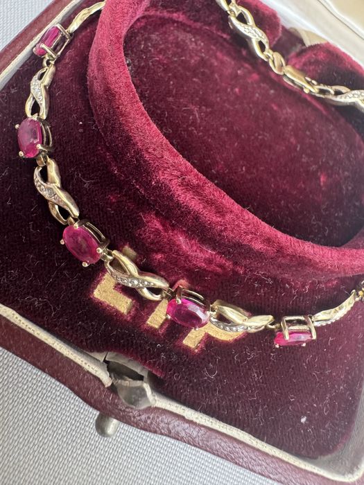 Bratara din aur, diamante si rubine