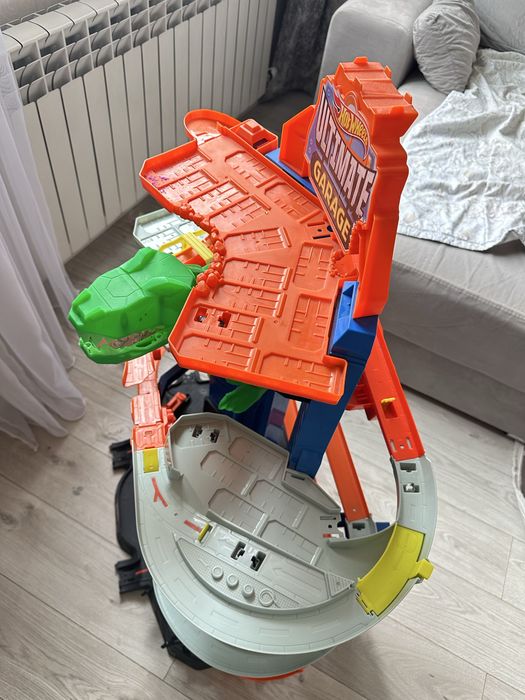 Hot wheels ultimate garage Marwin
